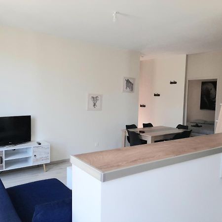 Le Scandinave Daire Joigny Dış mekan fotoğraf
